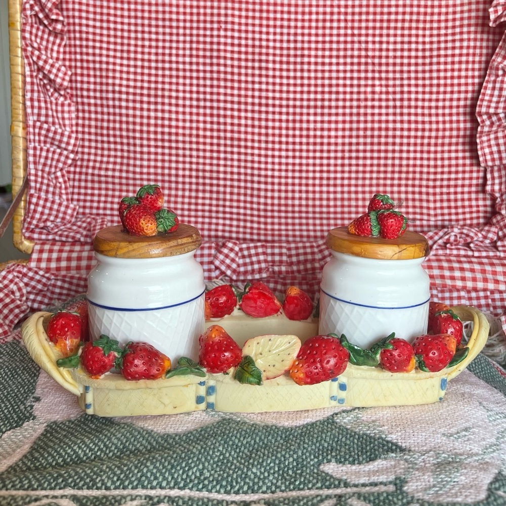 Vintage Strawberry Jam Set